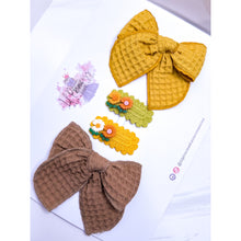 Blossom Bow and Clip Set